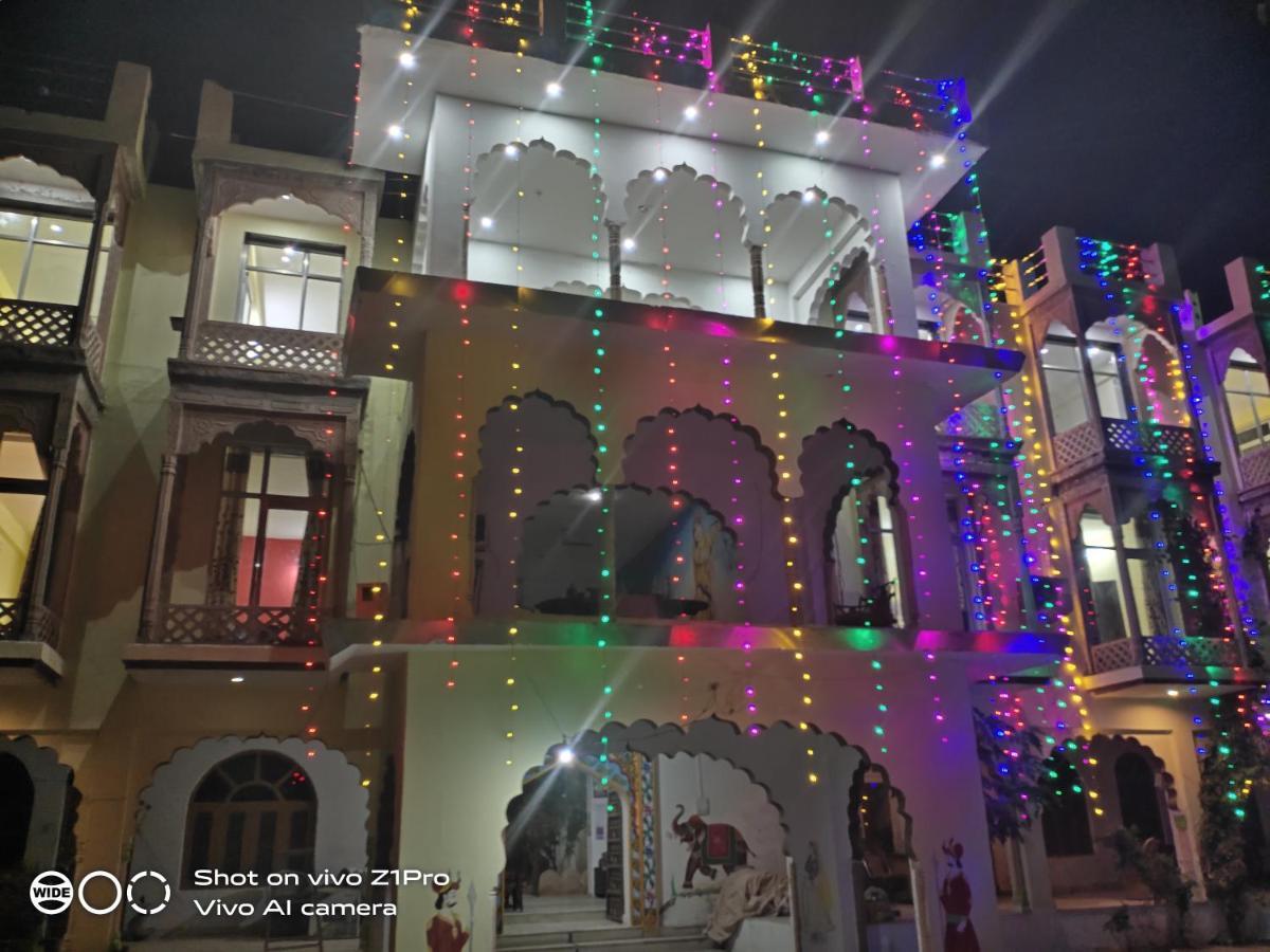 Radhika Palace Hotel Pushkar Exterior foto